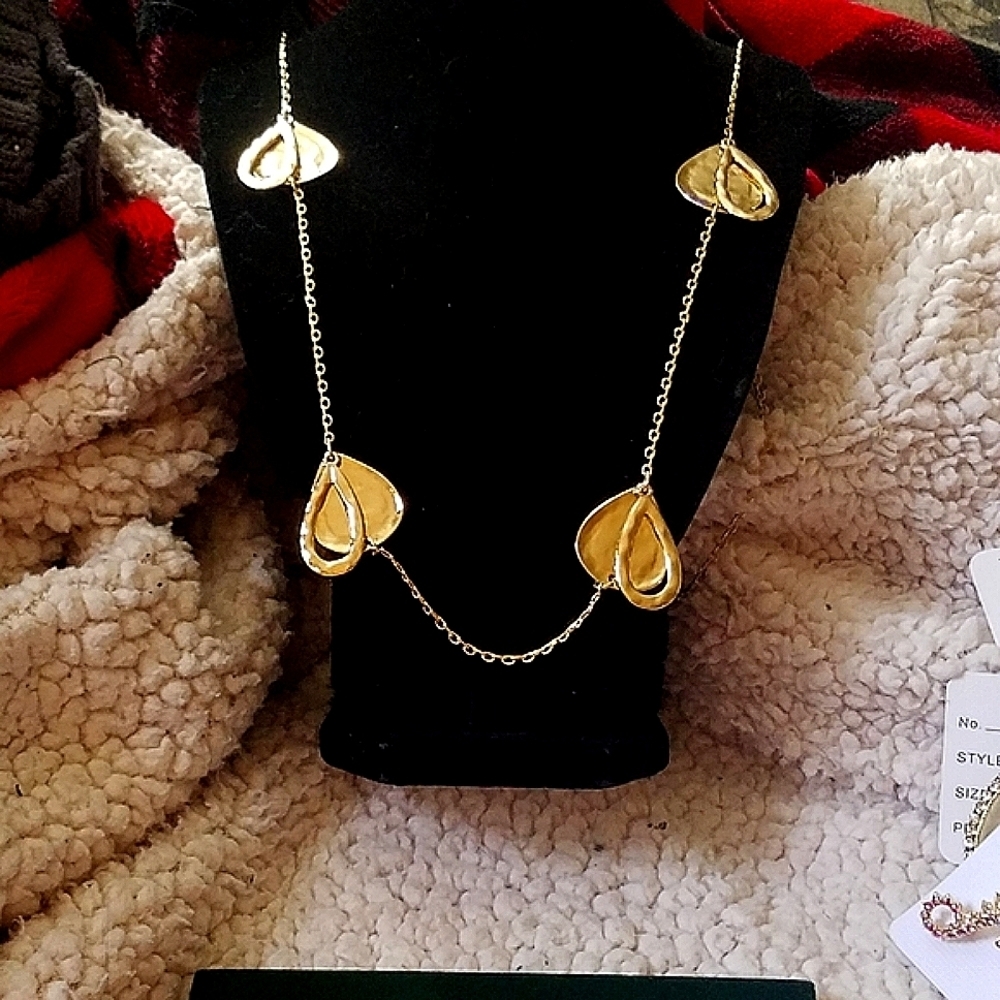 💖*Brand New* Nice Long "New York & Company" Gold Colored Necklace